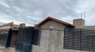 VENTA DE HERMOSA CASA AMPLIADA EN BARRIO NATANIA 20 – RIVADAVIA